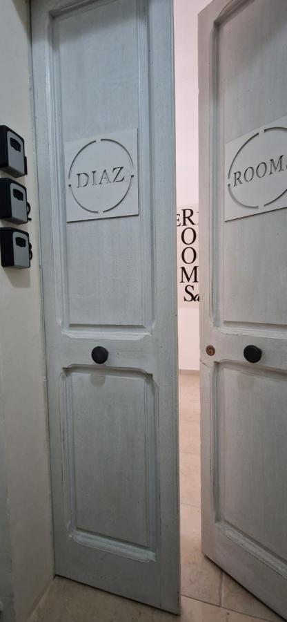 Diaz Rooms 레체 외부 사진